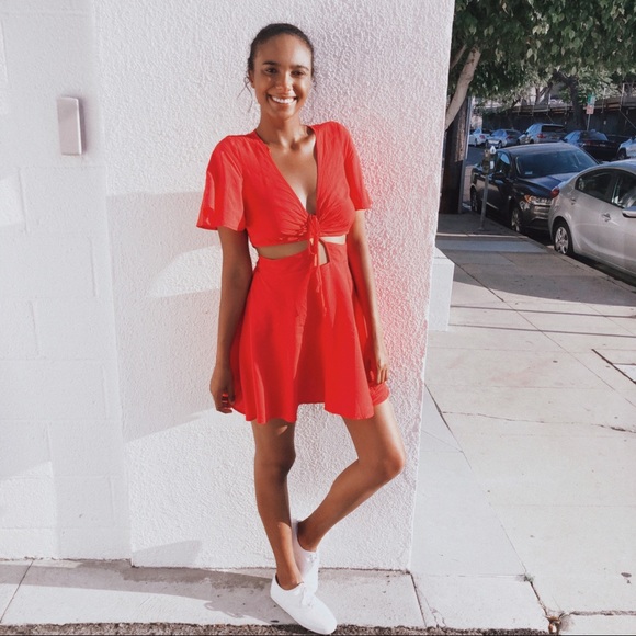 Meet your Posher, Tia! - Picture 4 of 6